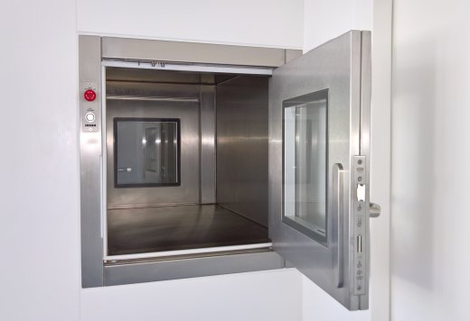 Materialdurchreichen